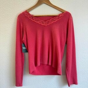Women's Y2K pink long‎ sleeve top • Light and flowy fit with lace trim